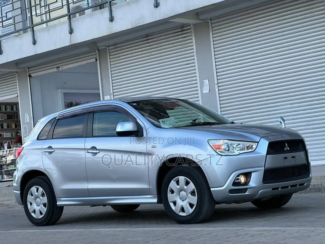 Mitsubishi RVR 2010 Silver