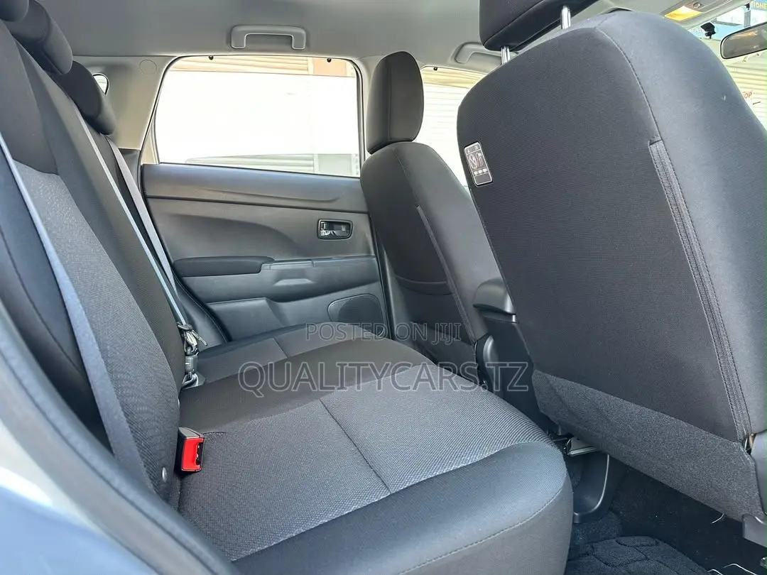 Mitsubishi RVR 2010 Silver