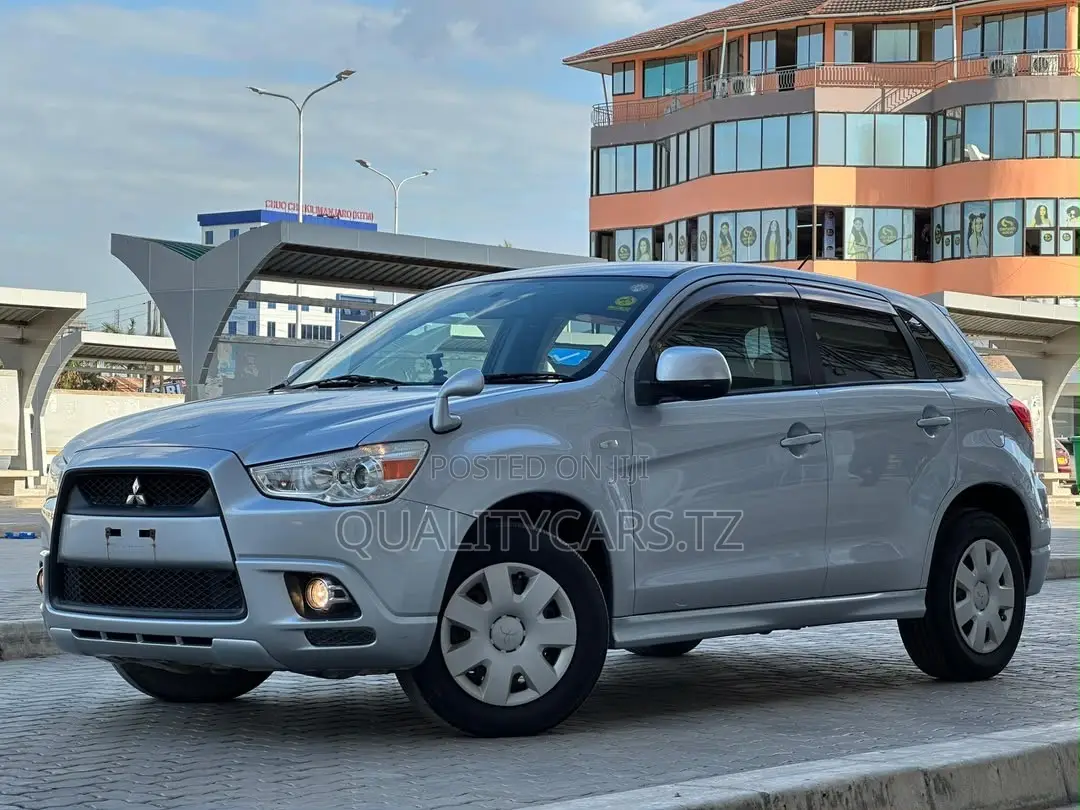 Mitsubishi RVR 2010 Silver