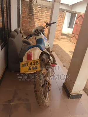 Honda 2000 White