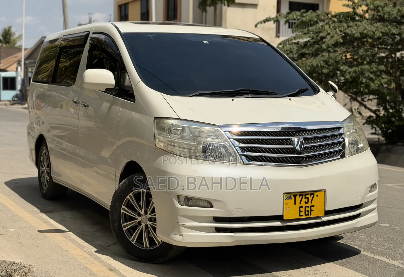 Toyota Alphard 2.4 Petrol FWD 2007 White