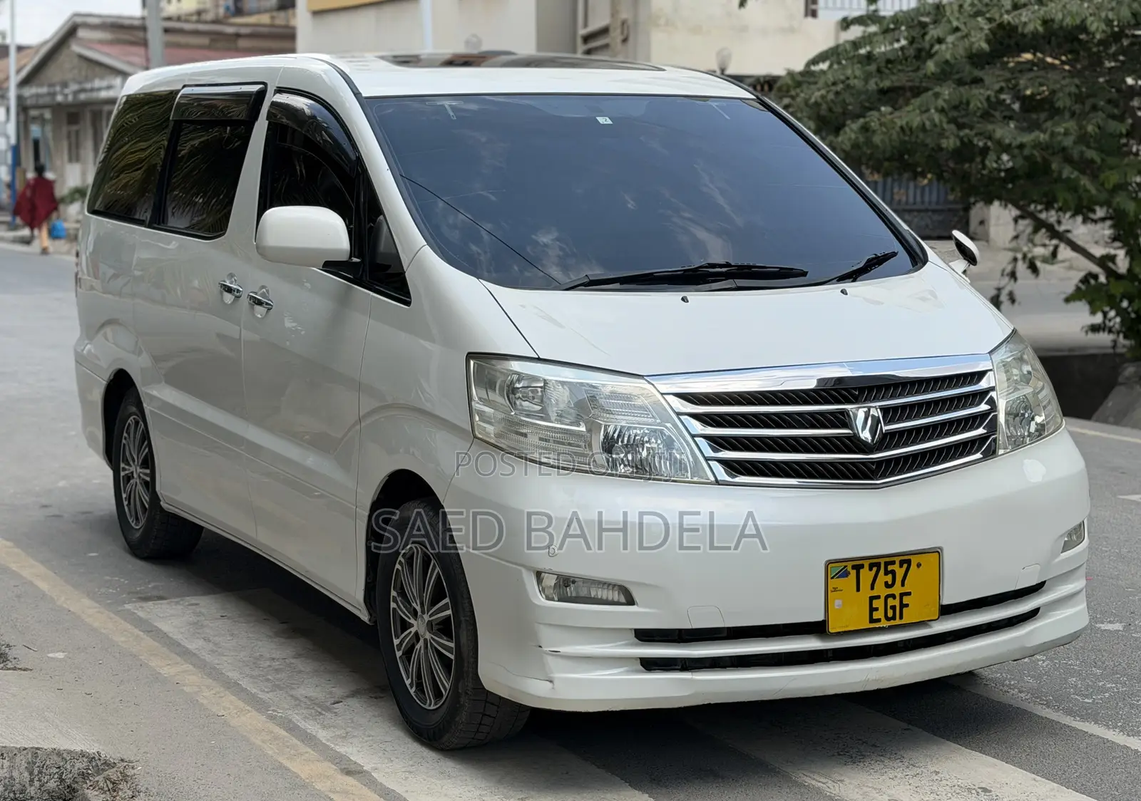 Toyota Alphard 2.4 Petrol FWD 2007 White