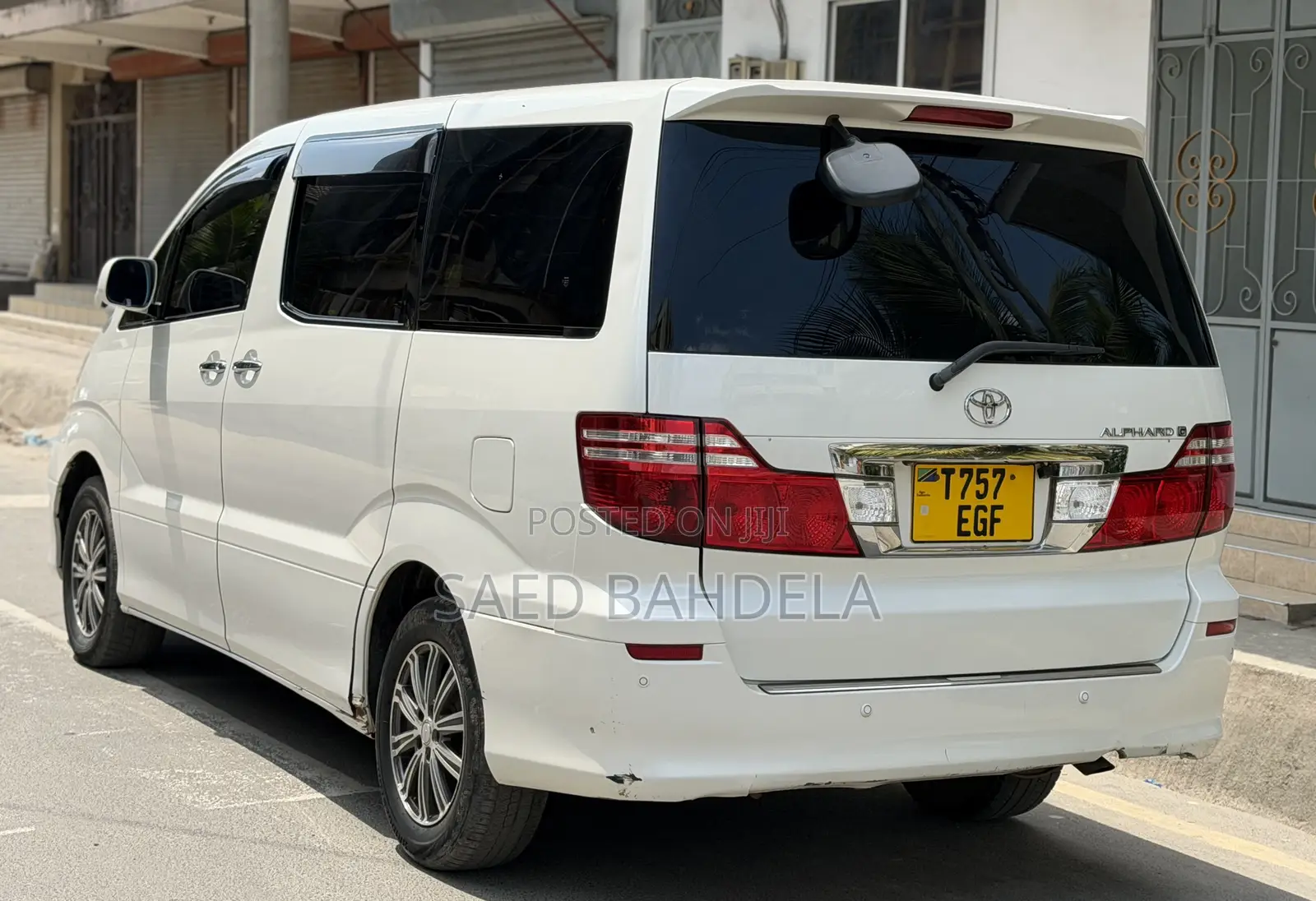 Toyota Alphard 2.4 Petrol FWD 2007 White