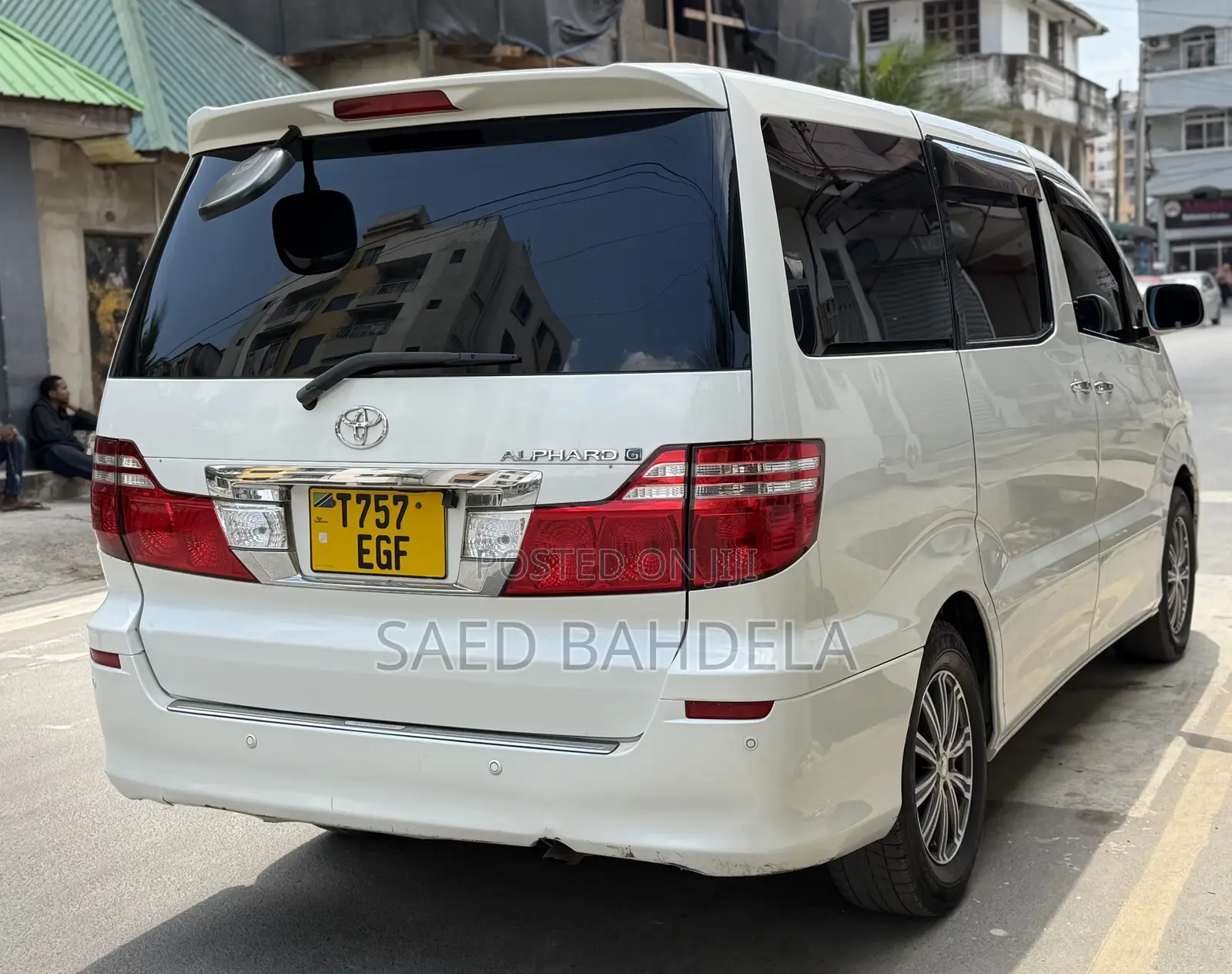 Toyota Alphard 2.4 Petrol FWD 2007 White