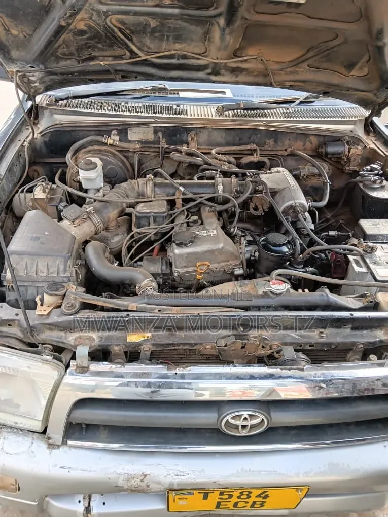 Toyota Hilux Surf 2002 Black