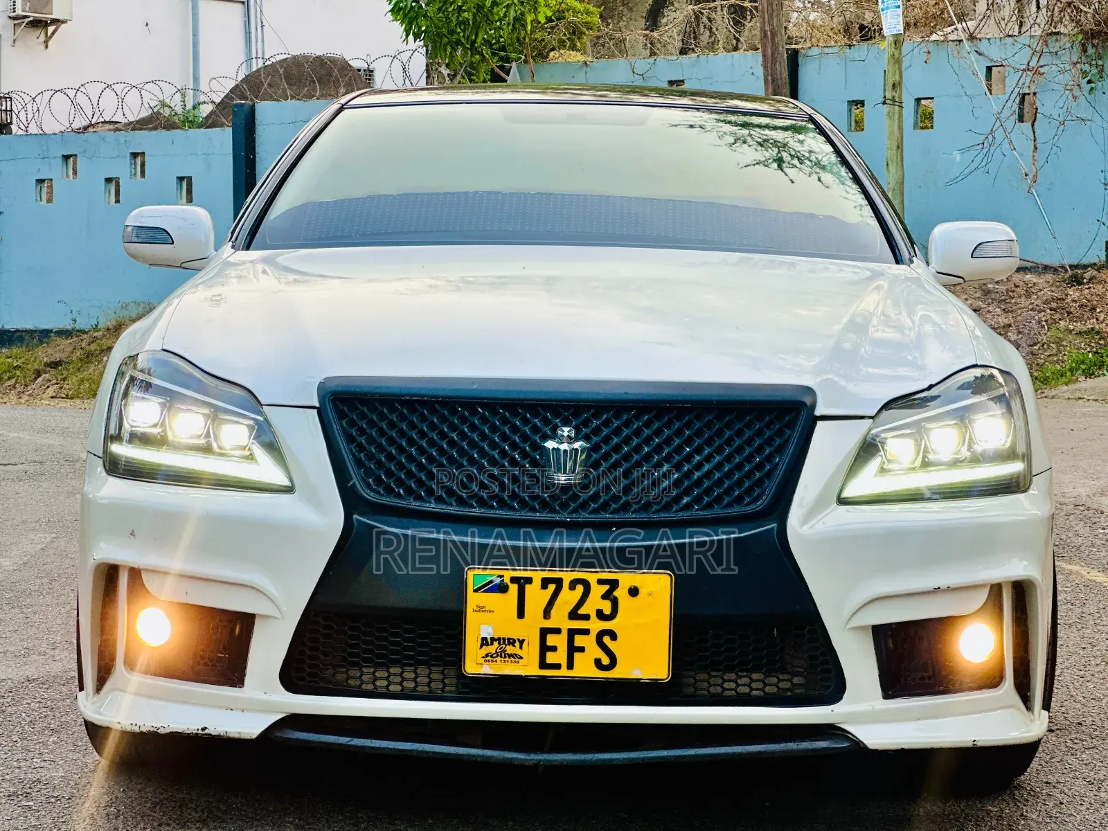 Toyota Crown 2006 White
