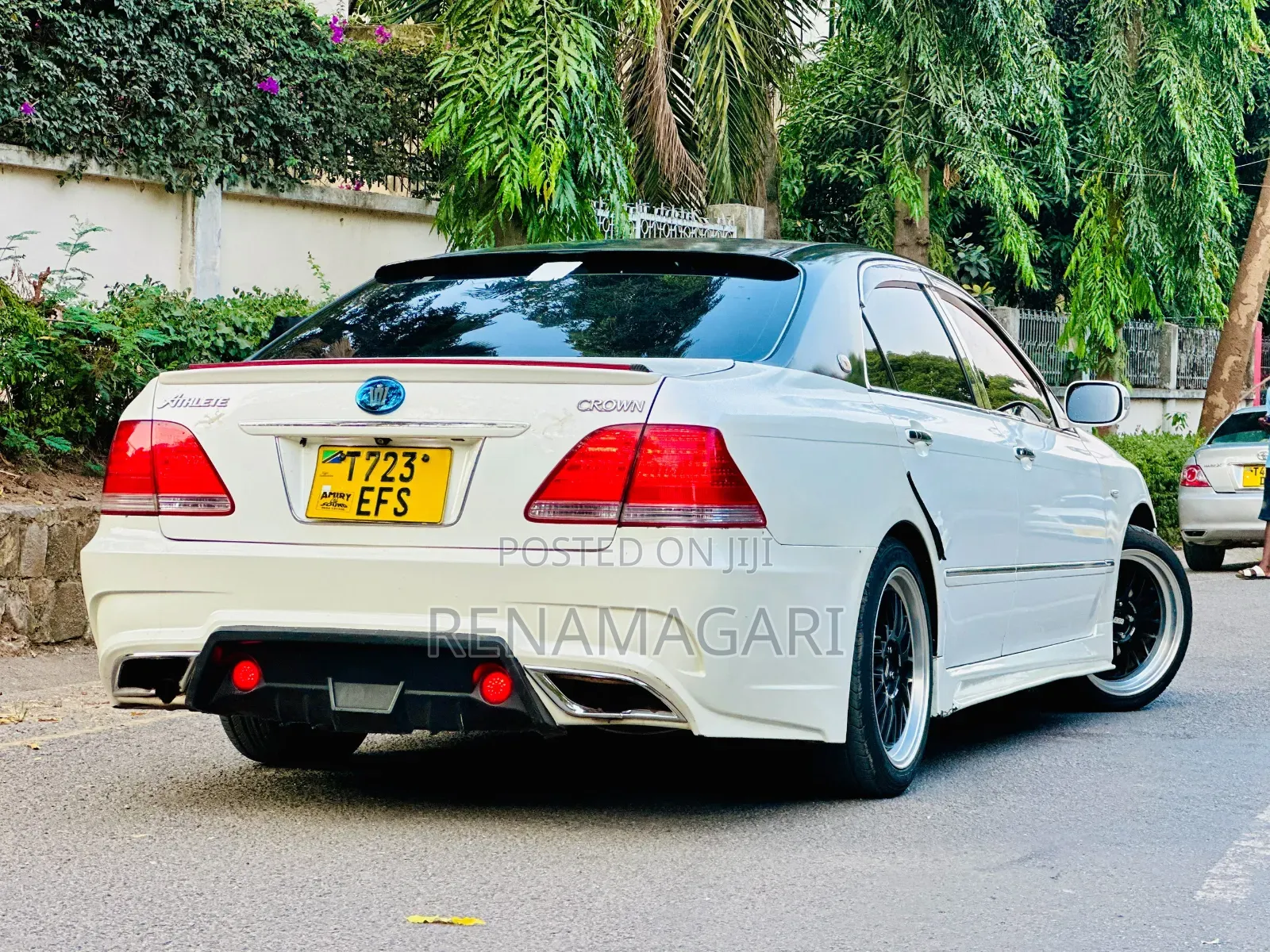 Toyota Crown 2006 White