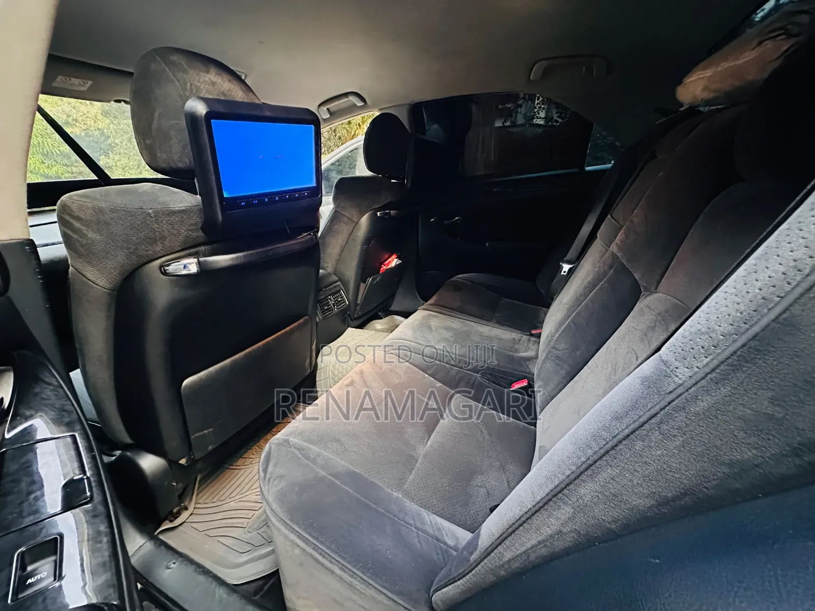 Toyota Crown 2006 White