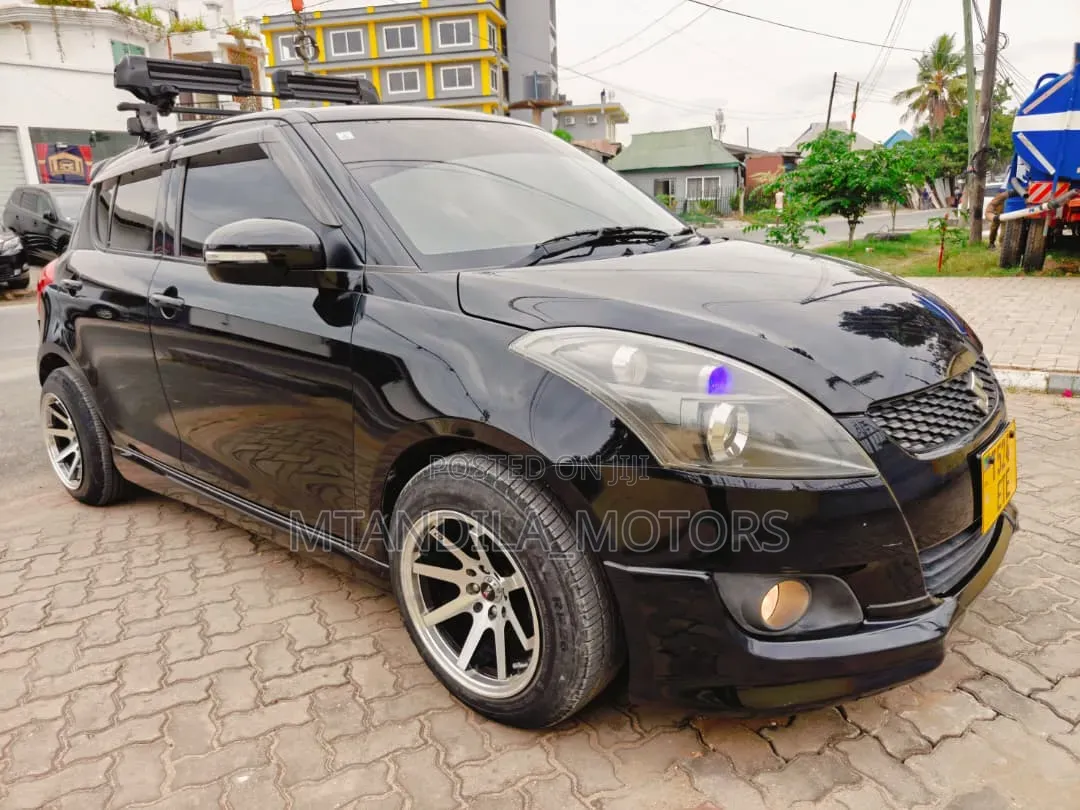 Suzuki Swift 2013 Black
