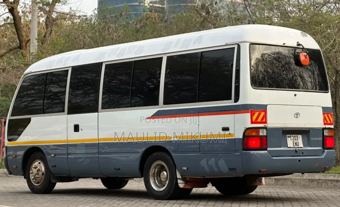Toyota Coaster 1998 White