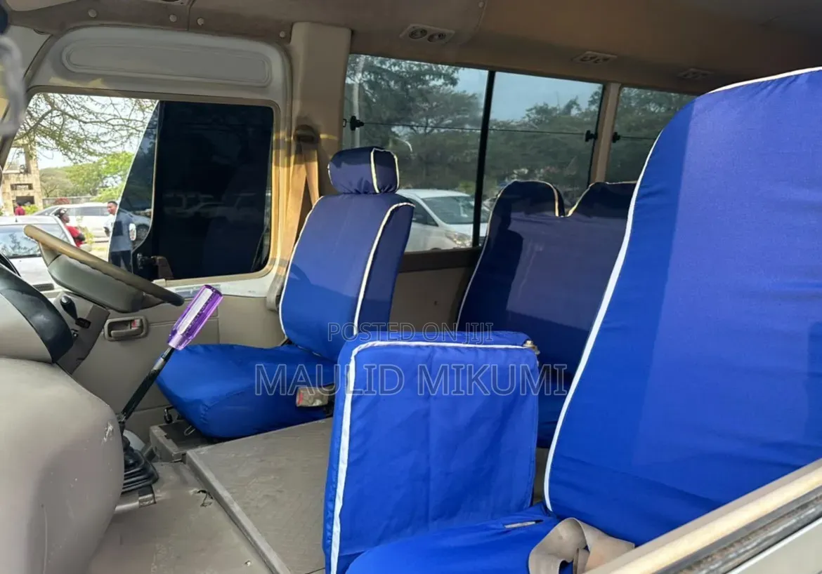 Toyota Coaster 1998 White