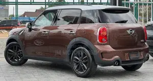 Mini Cooper 2013 Brown
