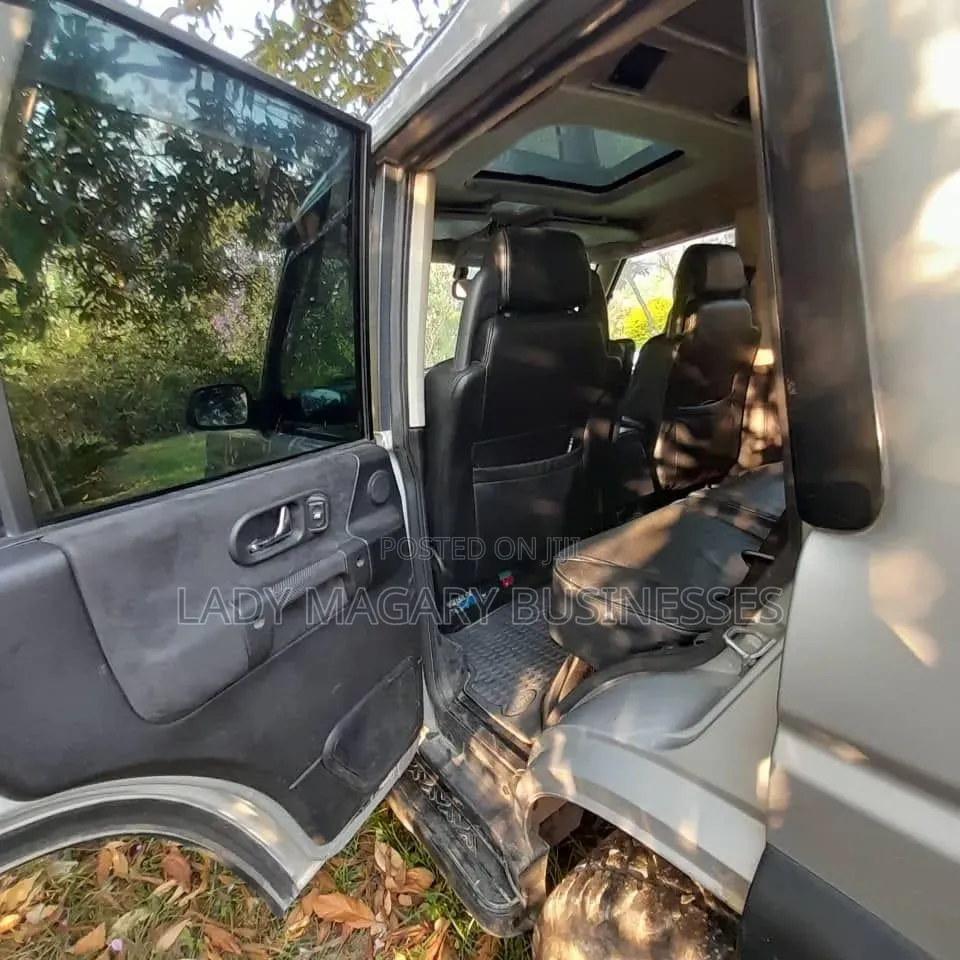 Land Rover Discovery 2000 Silver