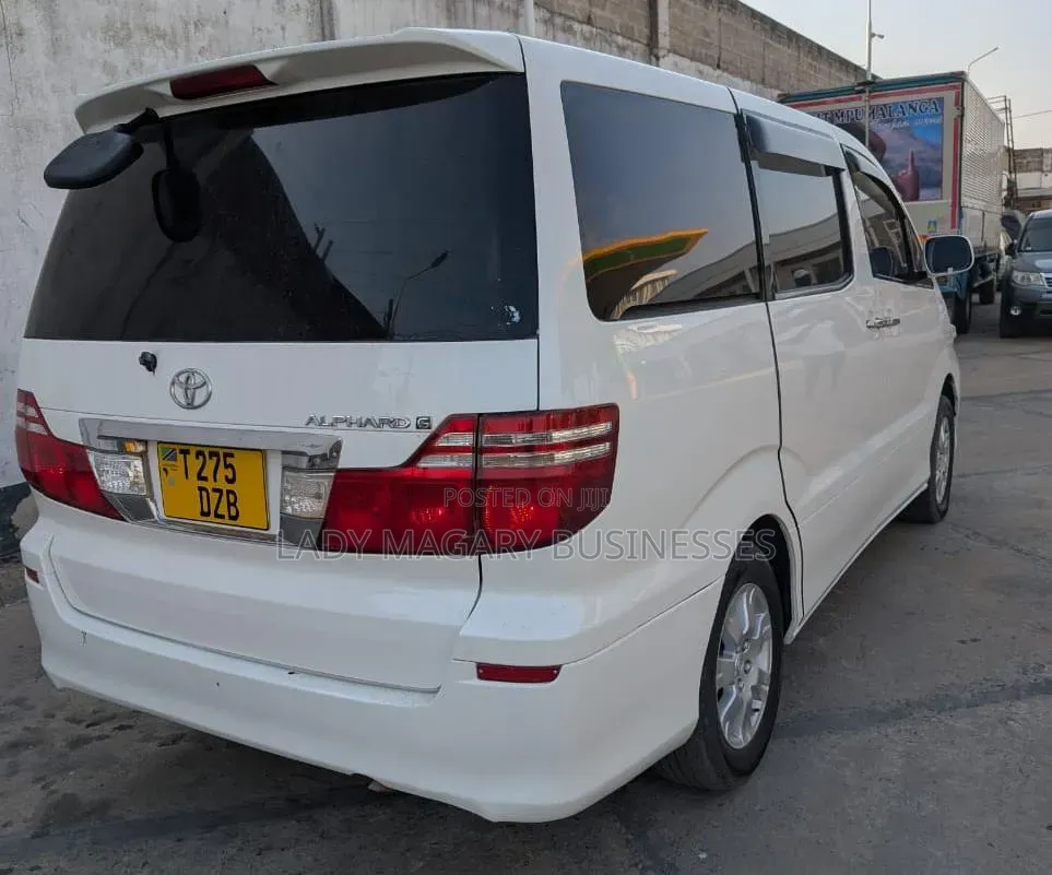 Toyota Alphard 2006 White