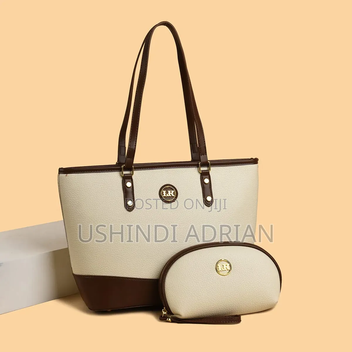 vanessa Luxe Bag order Price: 50,000/= Tu!