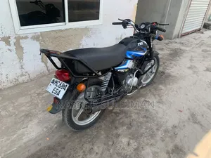 TVS HLX 125 2025 Black