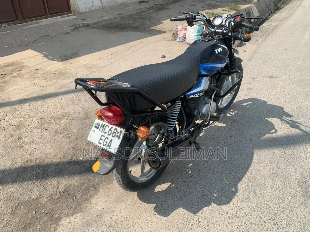TVS HLX 125 2025 Black