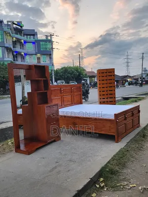 Bedroom Set Kalii Mbao Ngumu