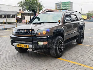 Toyota Hilux Surf 2007 Gold