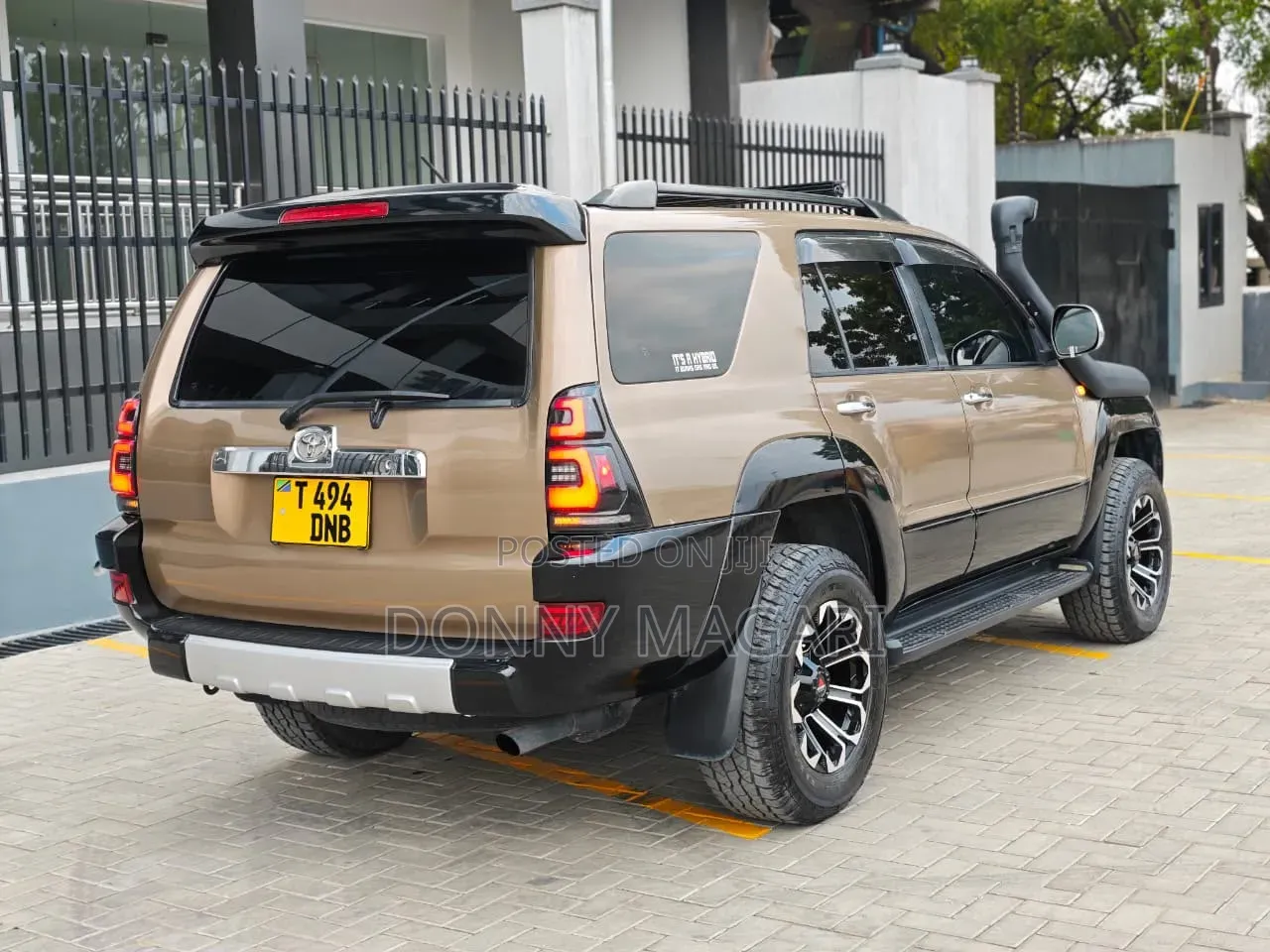 Toyota Hilux Surf 2007 Gold