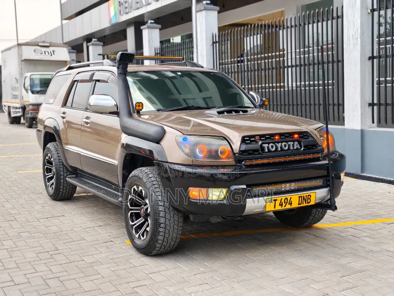 Toyota Hilux Surf 2007 Gold