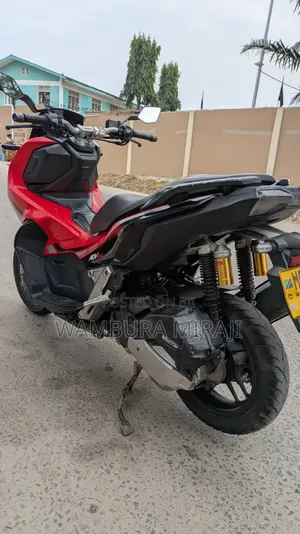 Honda 2025 Red
