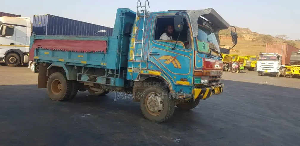 Engine Seventeen Million 83 Kwa Tajiri Gari Nipo Nayo