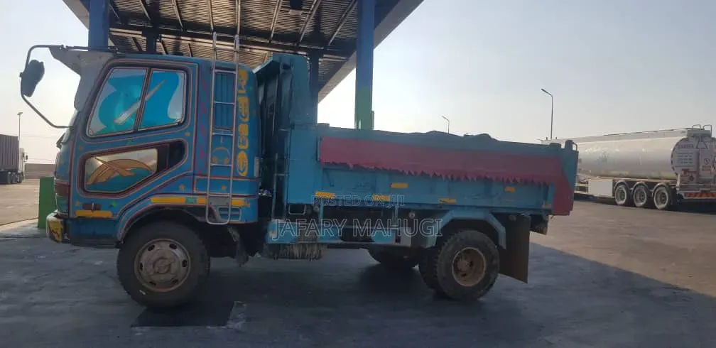 Engine Seventeen Million 83 Kwa Tajiri Gari Nipo Nayo
