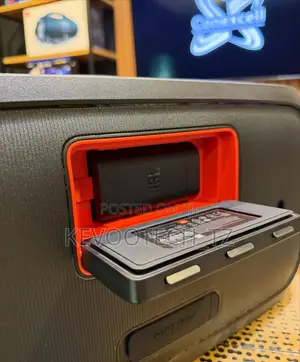 JBL Partybox on the Go 2
