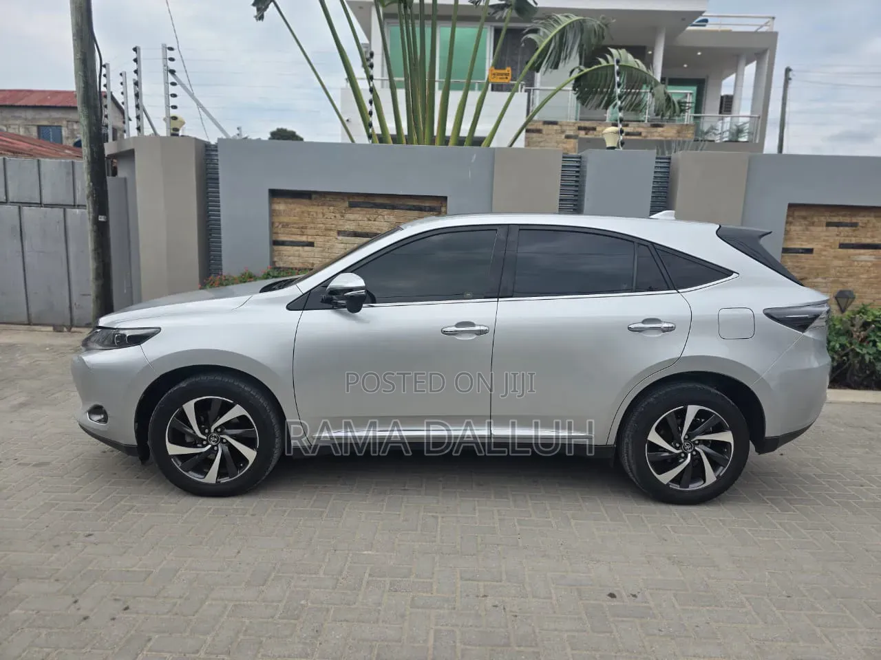 Toyota Harrier 2016 Silver