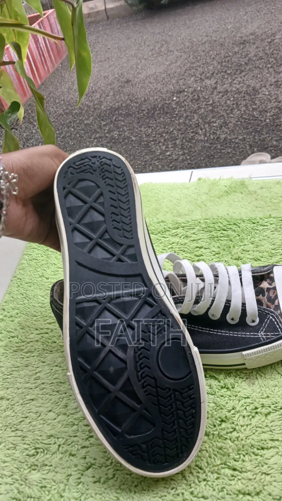 Unisex Sneakers