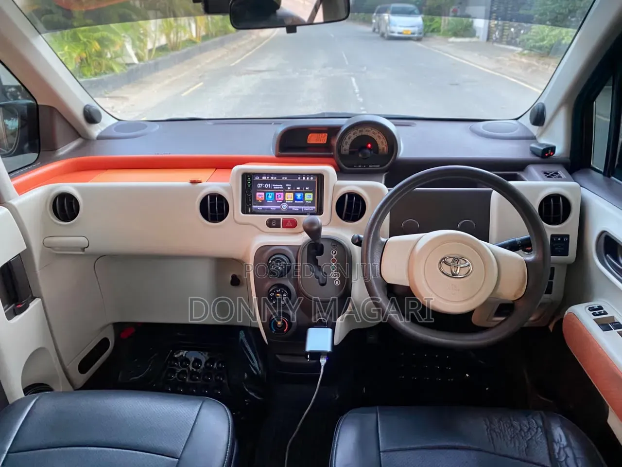 Toyota Porte 2013 Ivory