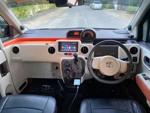 Toyota Porte 2013 Ivory