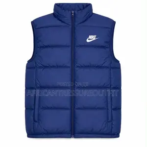 Nike Men Puffer Vest Featuring Contrasting White Logo |Nike