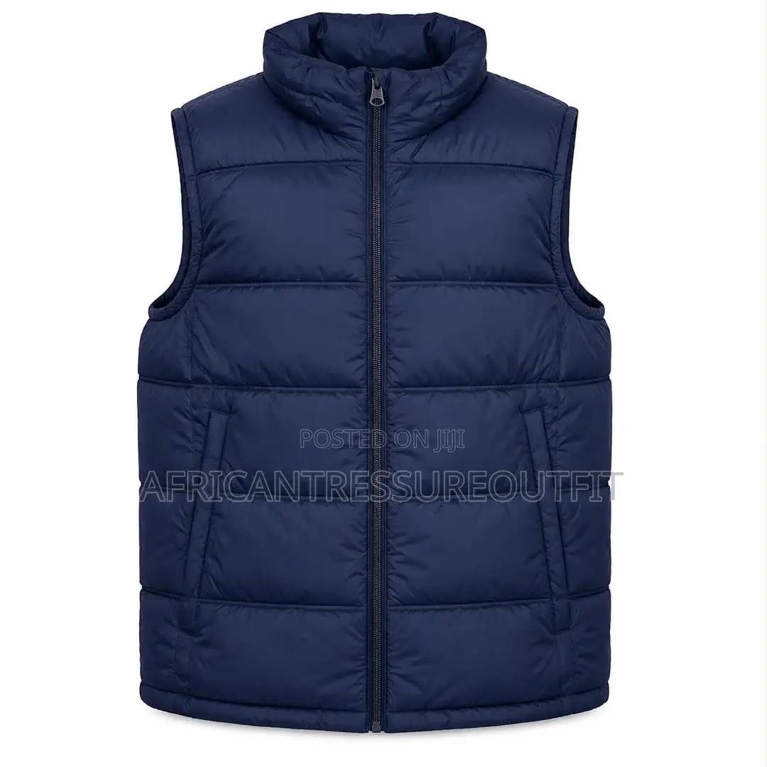 Nike Men Puffer Vest Featuring Contrasting White Logo |Nike
