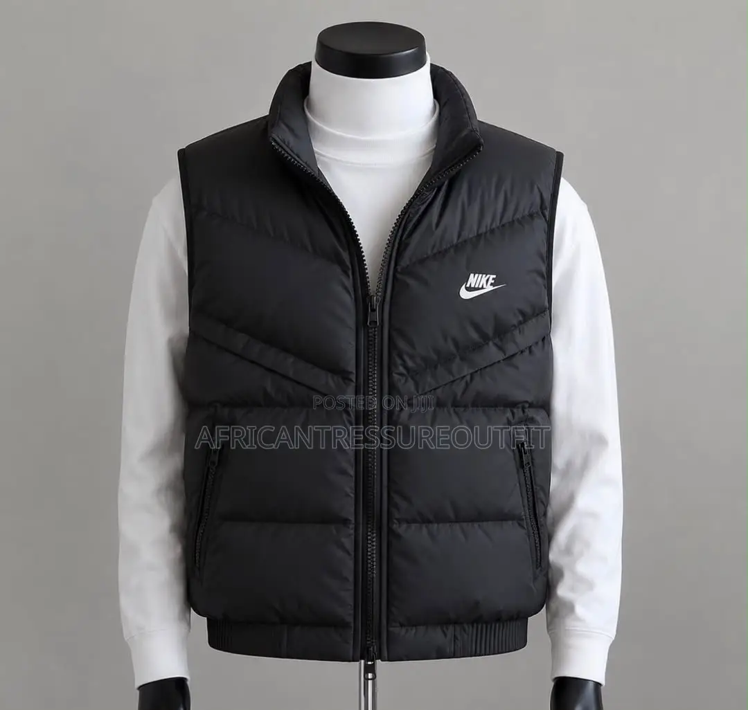 Nike Men Puffer Vest Featuring Contrasting White Logo |Nike