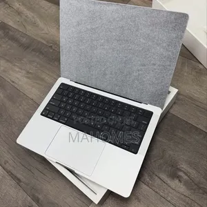 New Laptop Apple MacBook Pro 2024 M3 Max 36GB Apple M3 Max SSD 1T