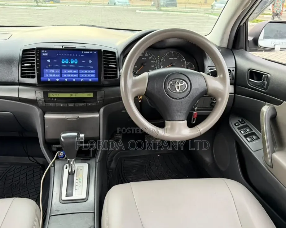 Toyota Premio 2004