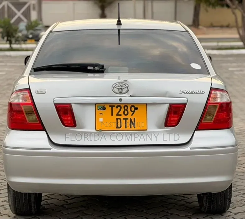 Toyota Premio 2004