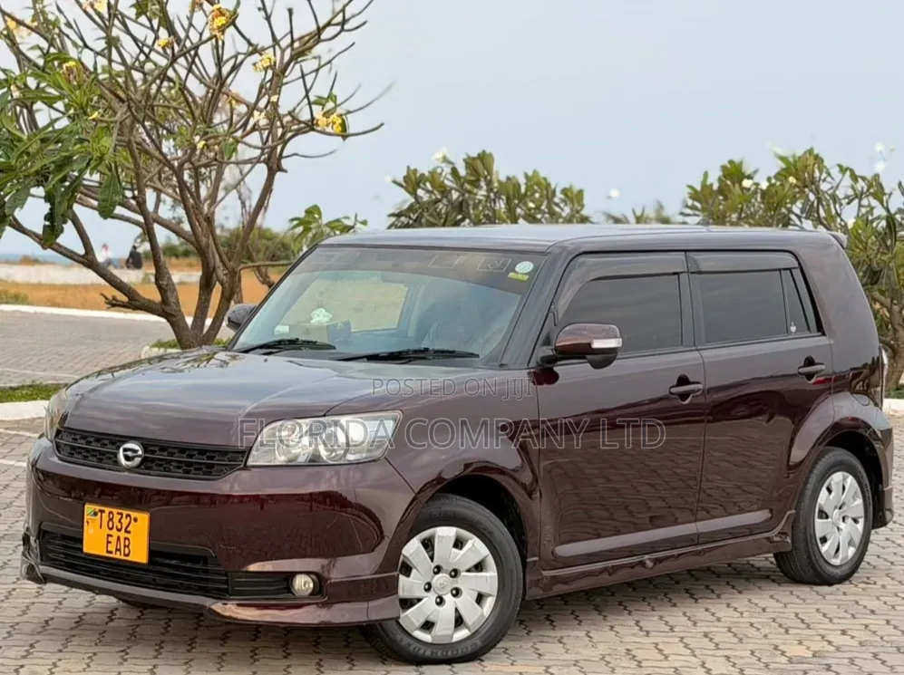 Toyota Corolla Rumion 2010