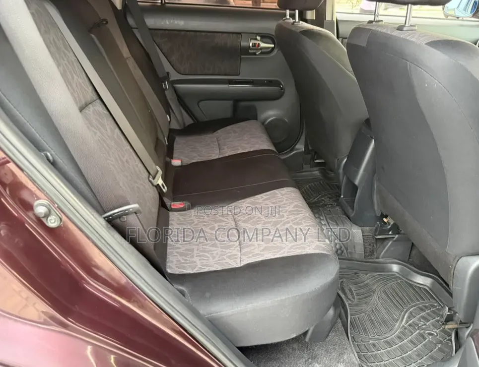 Toyota Corolla Rumion 2010