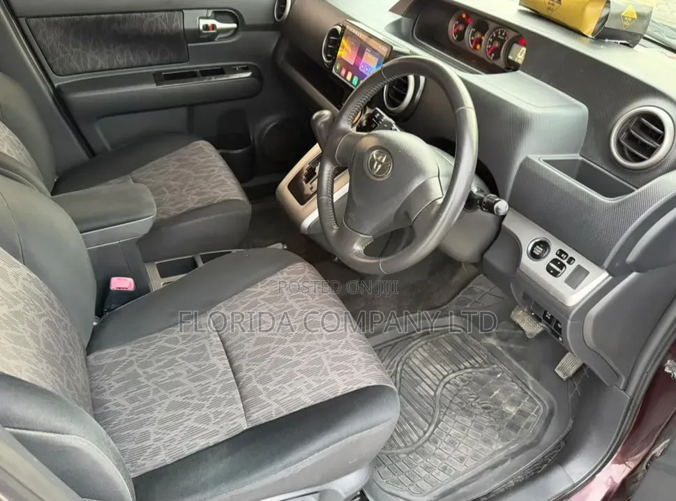 Toyota Corolla Rumion 2010