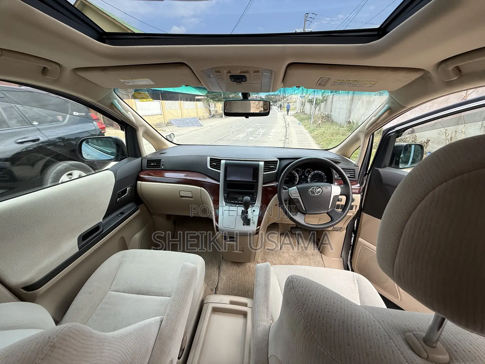 Toyota Alphard 2.4 Petrol AWD 2009 Silver