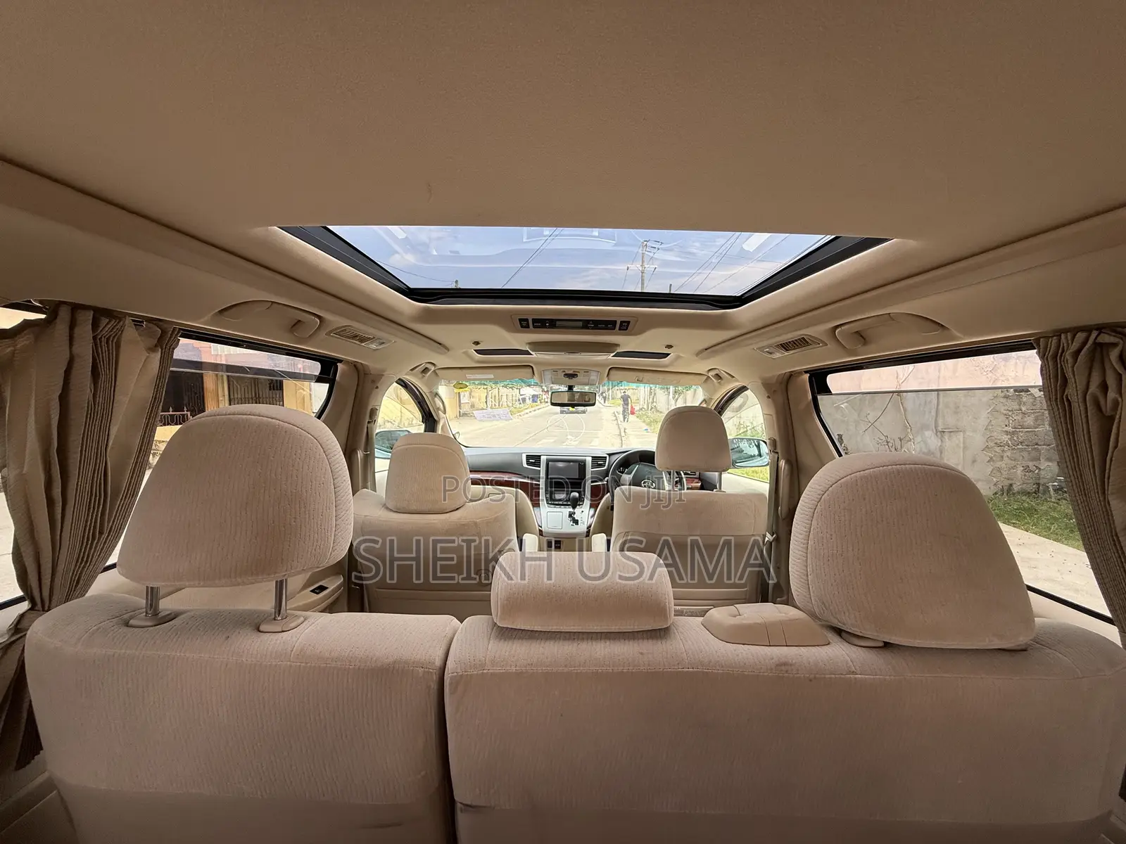 Toyota Alphard 2.4 Petrol AWD 2009 Silver