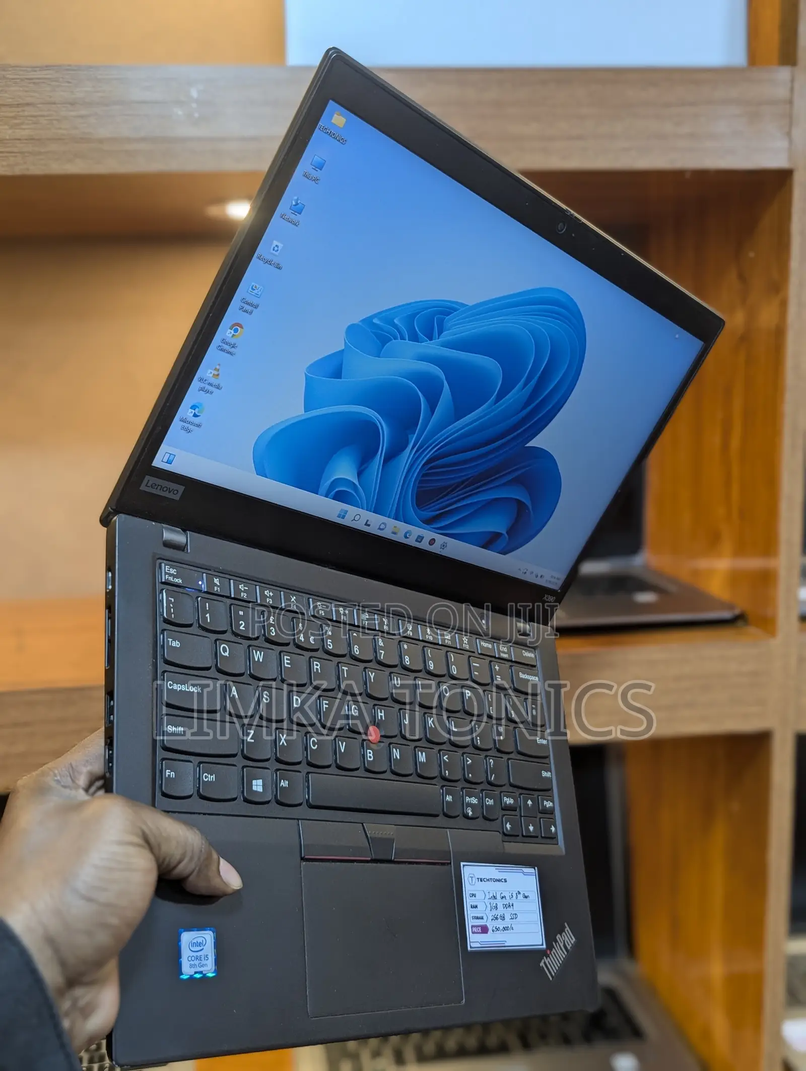 New Laptop Lenovo ThinkPad X390 8GB Intel Core i5 SSD 256GB