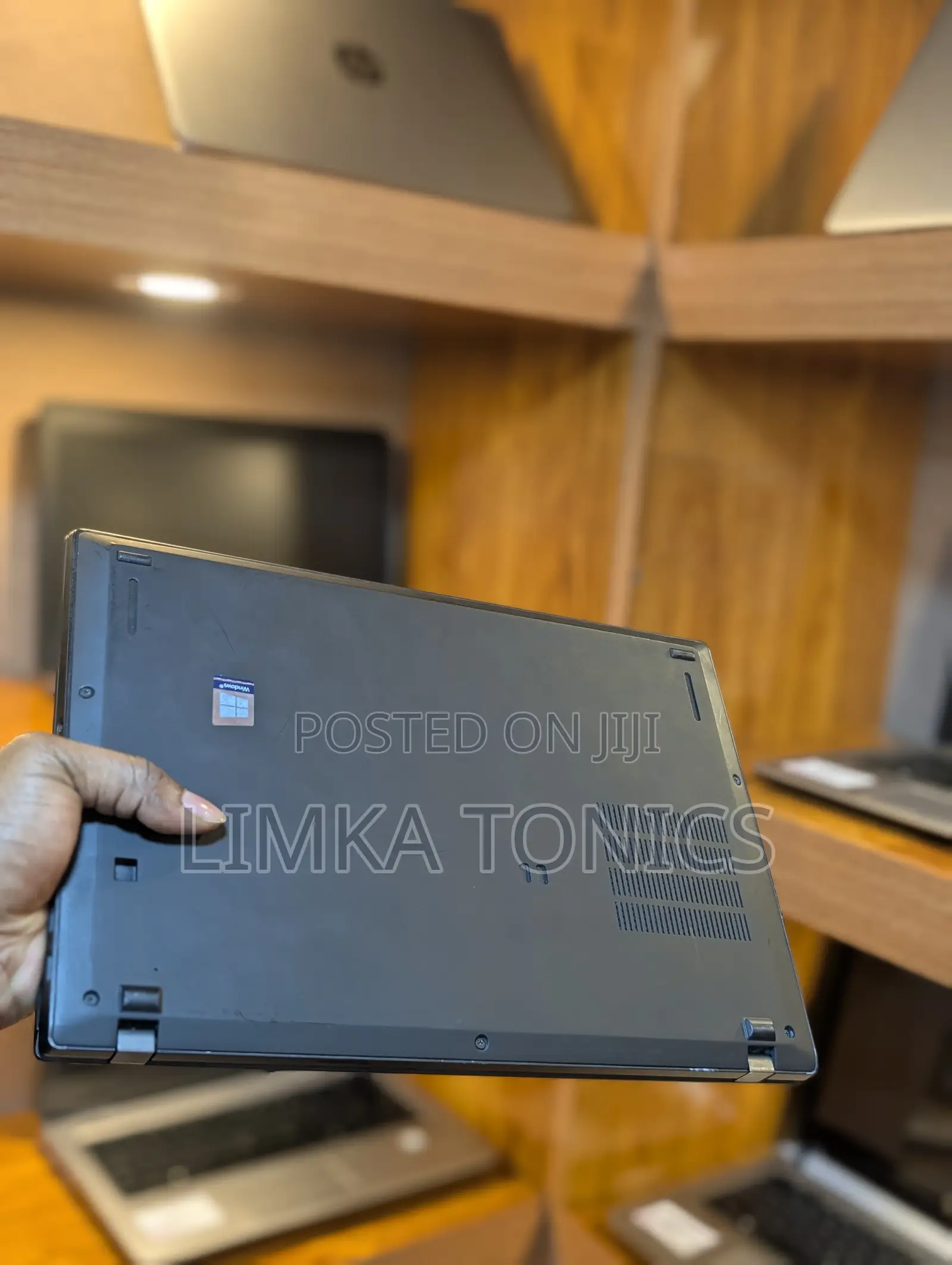 New Laptop Lenovo ThinkPad X390 8GB Intel Core i5 SSD 256GB