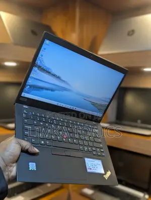 New Laptop Lenovo ThinkPad X390 8GB Intel Core i5 SSD 256GB