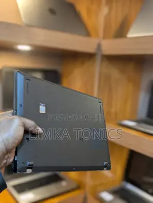 New Laptop Lenovo ThinkPad X390 8GB Intel Core i5 SSD 256GB