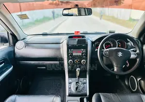 Suzuki Escudo 2009 Pearl