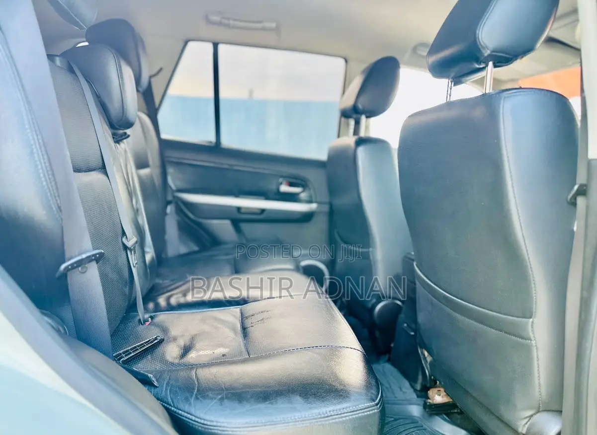 Suzuki Escudo 2009 Pearl